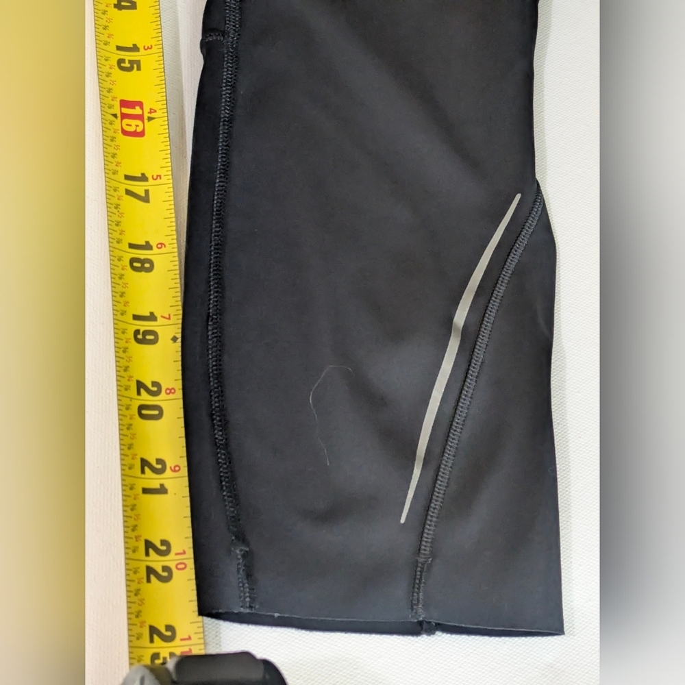 Lululemon Base Pace High Rise Tight 23" Reflective Black Size 8 Nulux Run EUC - Picture 8 of 12